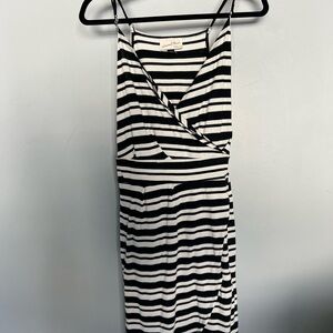 Universal Thread Black and White Striped Midi Dress